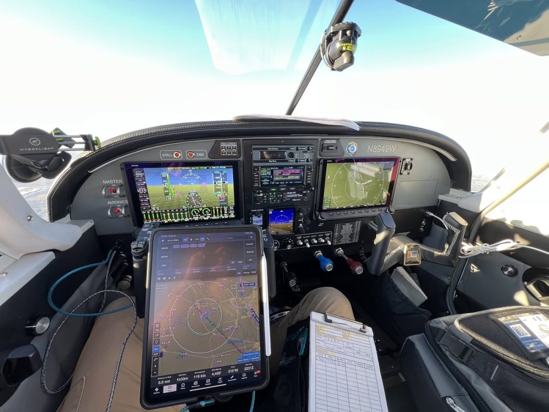 Piper PA-28 panel equipped with a Trio Certified Autopilot in a panel mount configuration, Avidyne IFD440 GPS, and dual Dynon SkyView displays